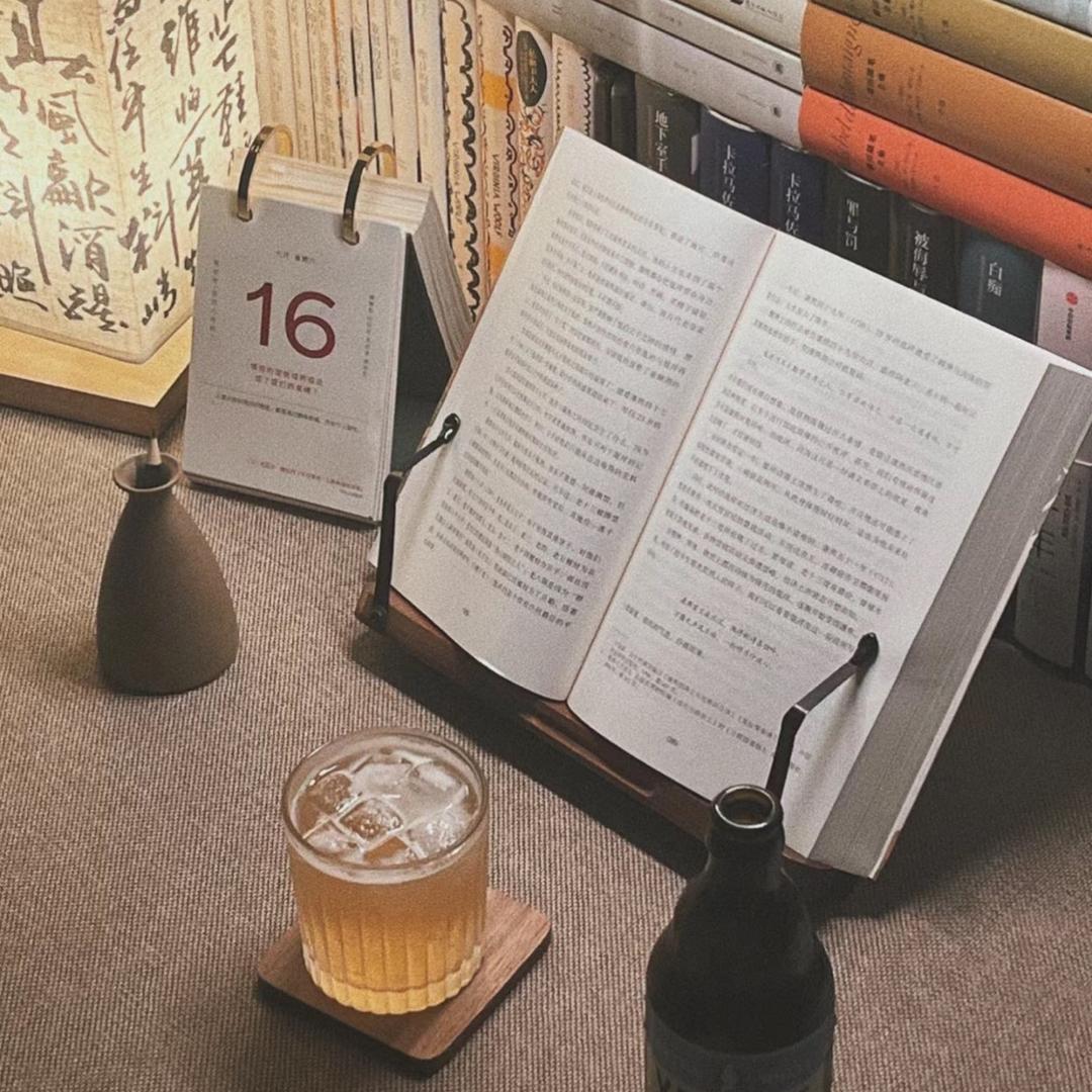 大知闲闲📚