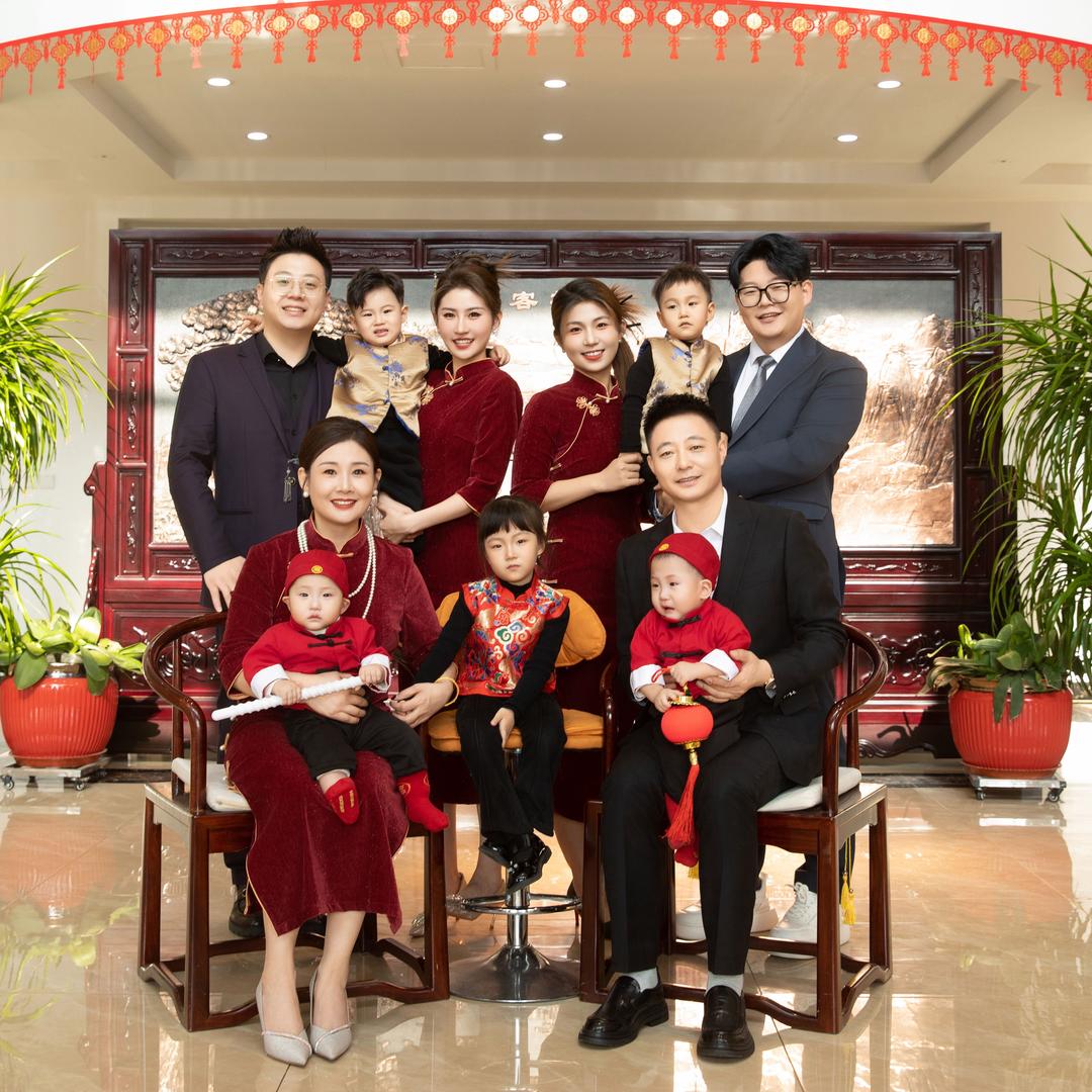 鸿运一家人@抖音