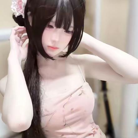 颜御.