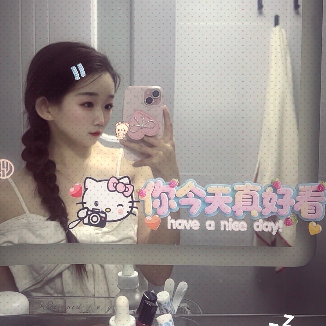 穿皇头像