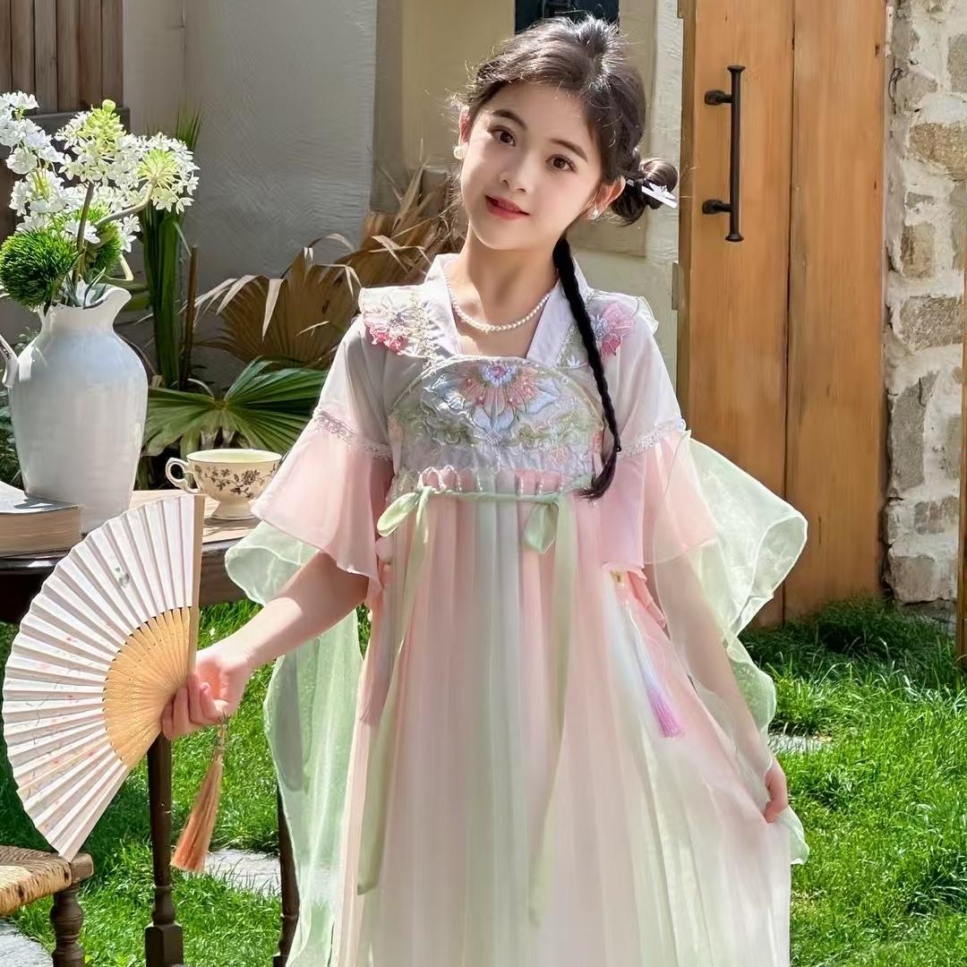 ABCD家童装汉服