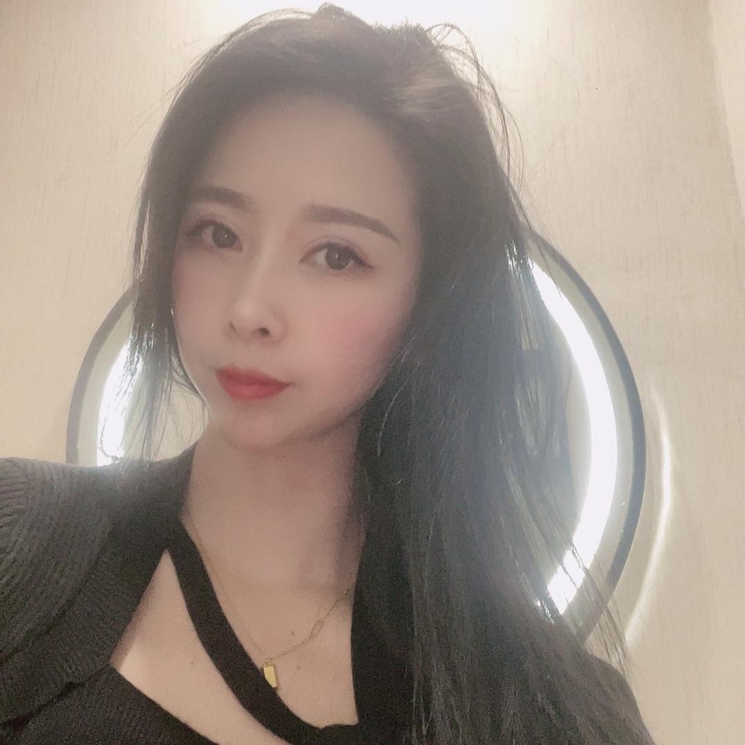 小米果儿🫦🍭