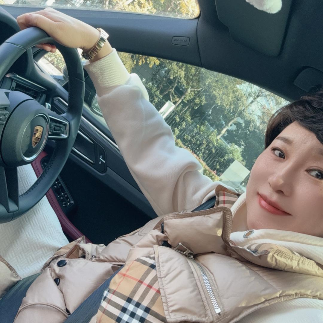 香榭丽经典男装