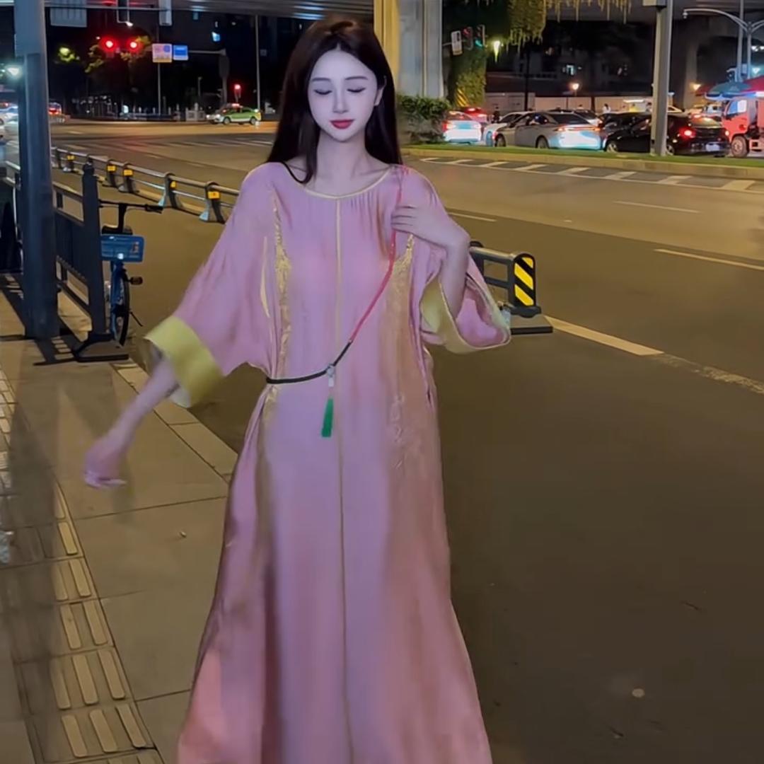 爱丽丝丝绸
