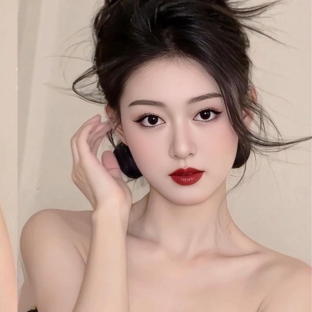 @京圈大小姐💋（瘦不下去版）