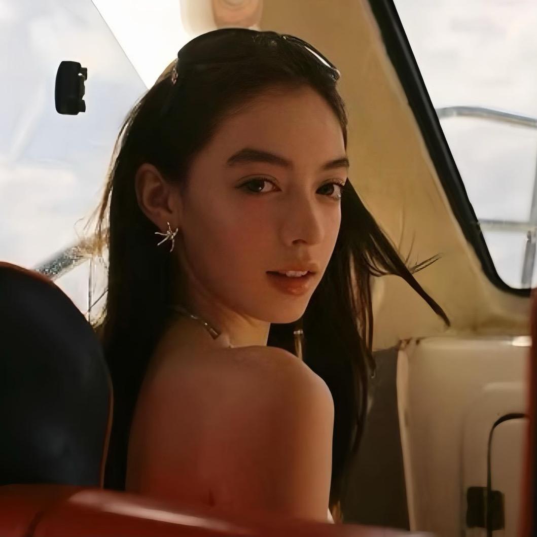 李～
