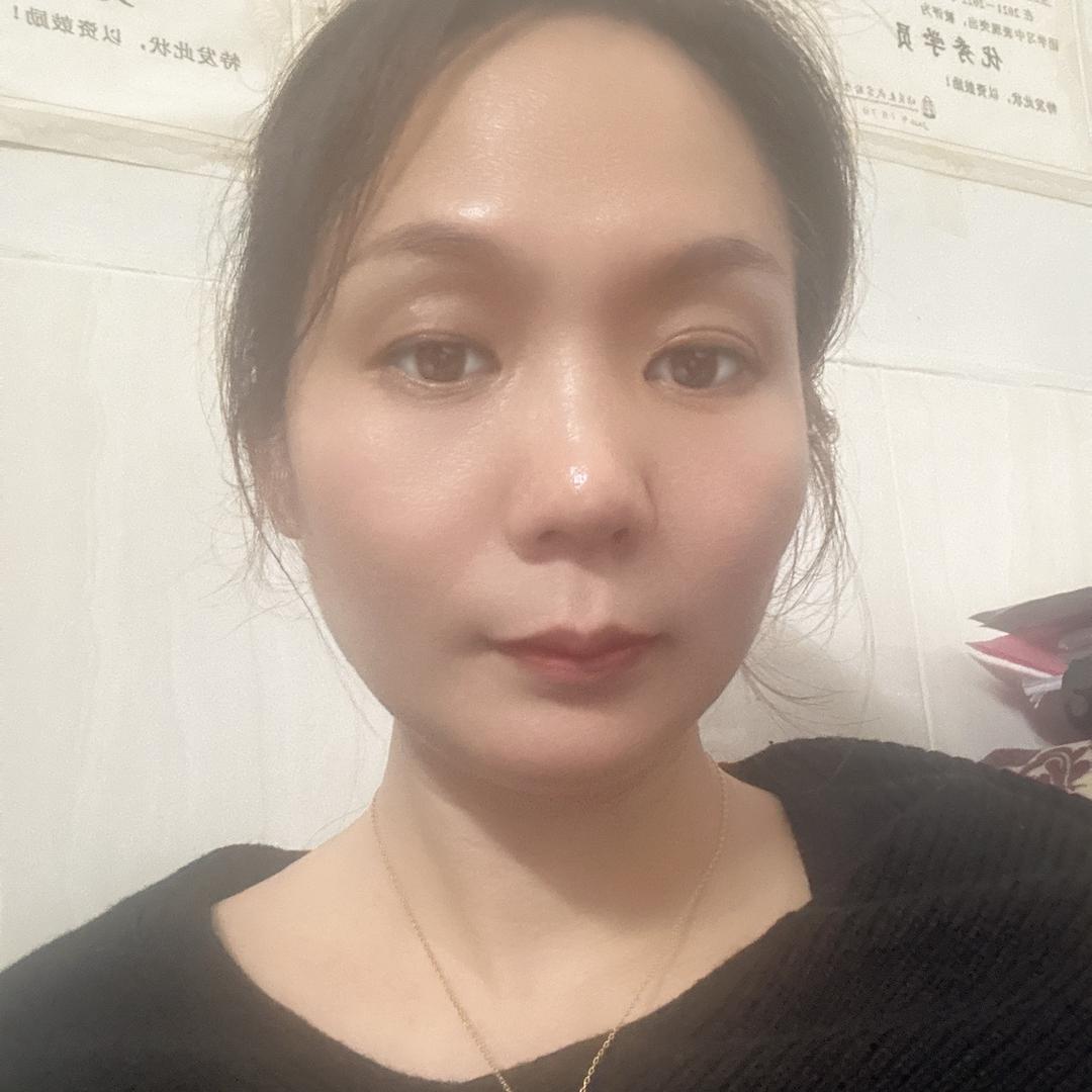 帝显人事－隆小姐
