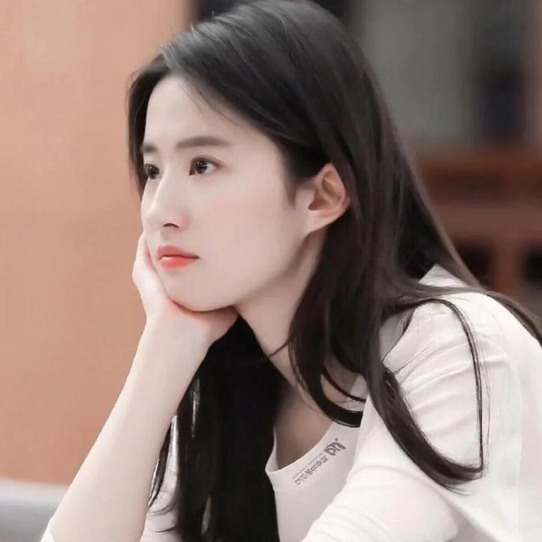 小羊爱吃草