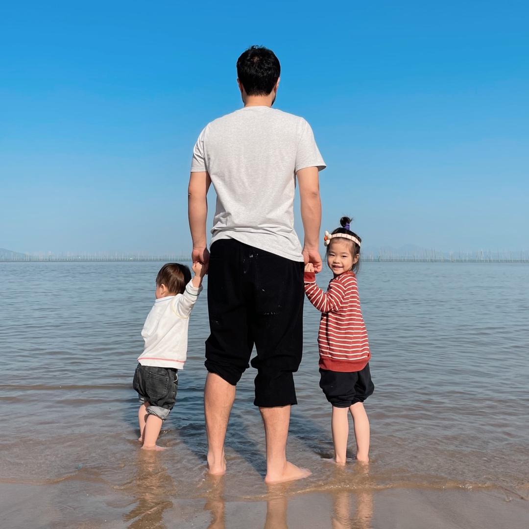 DaddyAlex陪你英语启蒙&心理按摩
