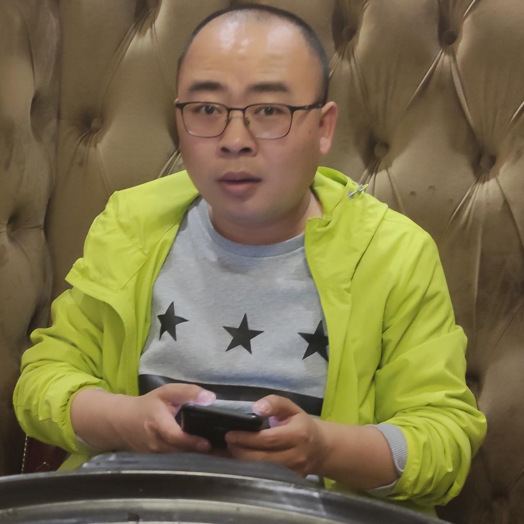 泊岗道哥头像