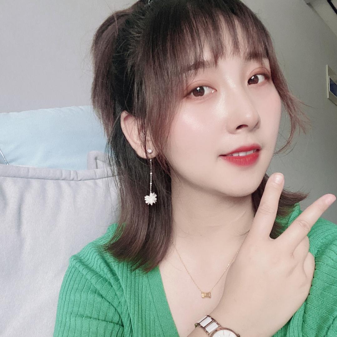 旬阳金莎化妆美甲美睫师