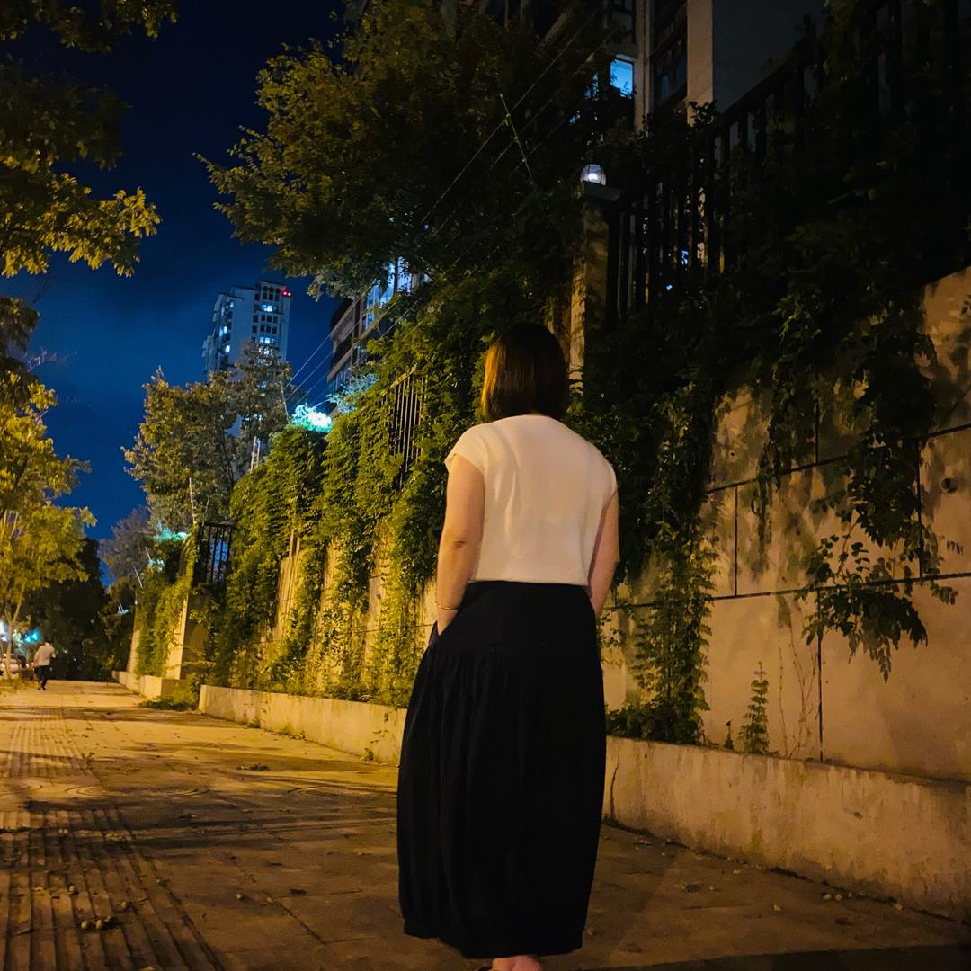 艾美艺术小雨老师