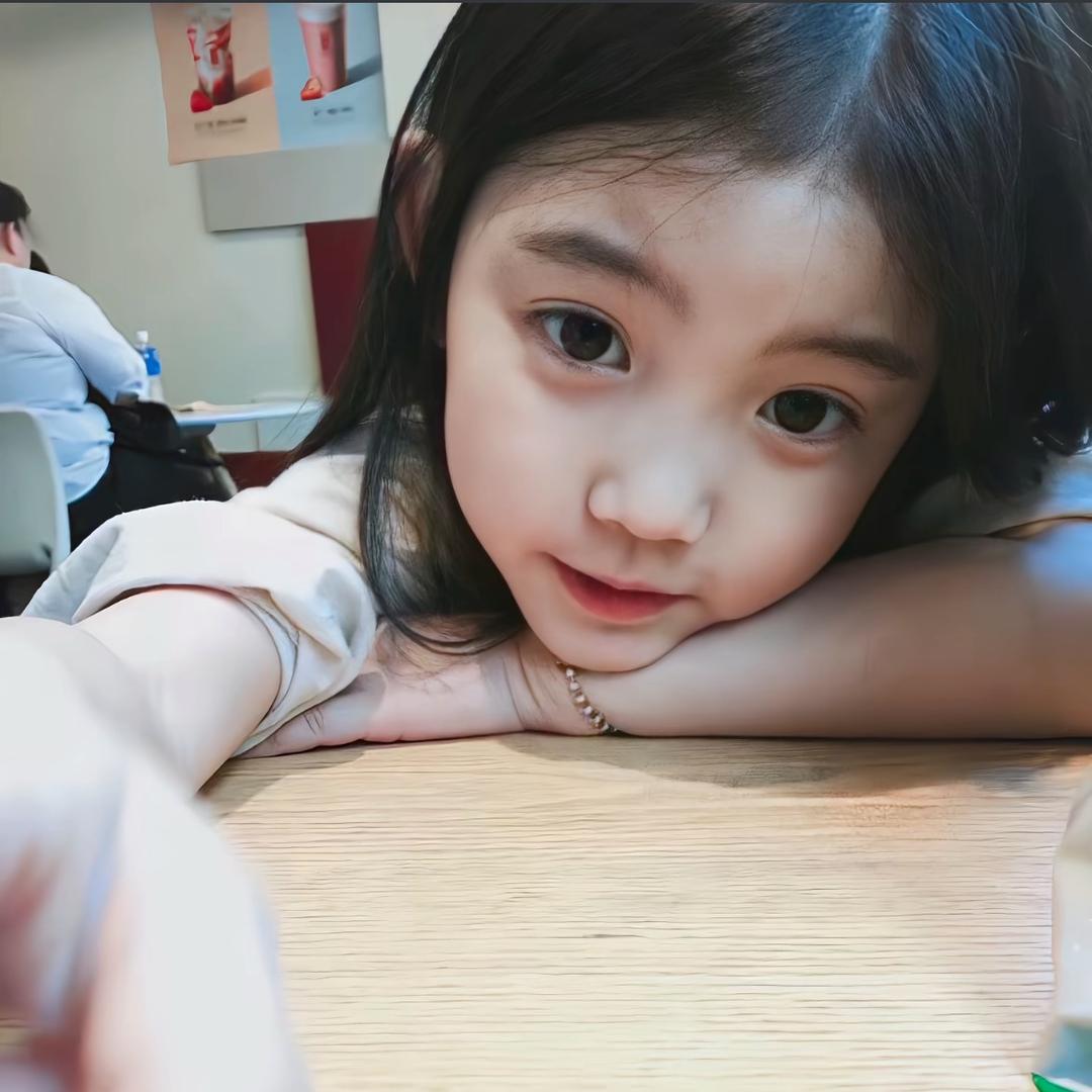 人丑没钱嘴不甜