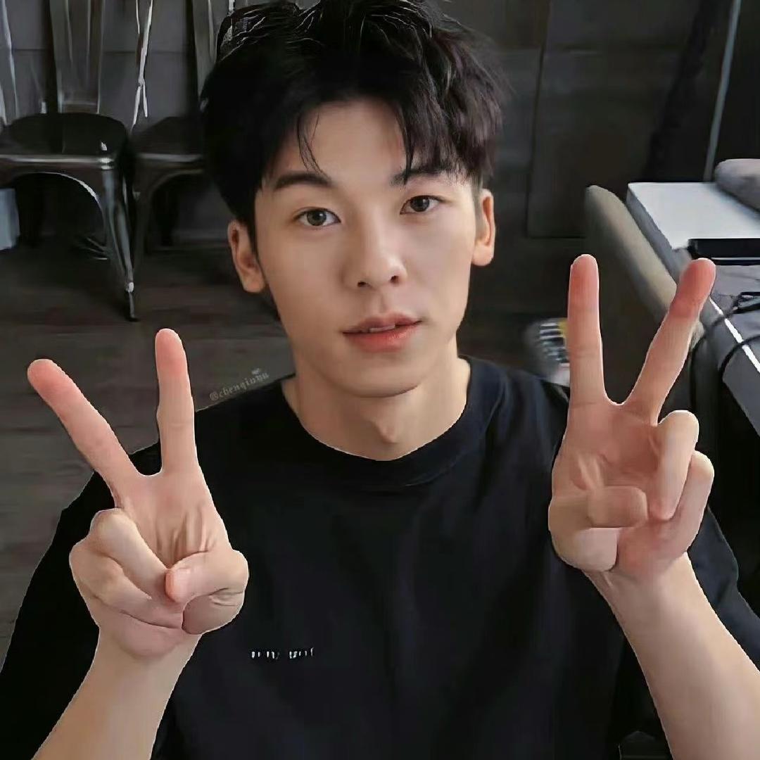 🐷每天只睡12个小时