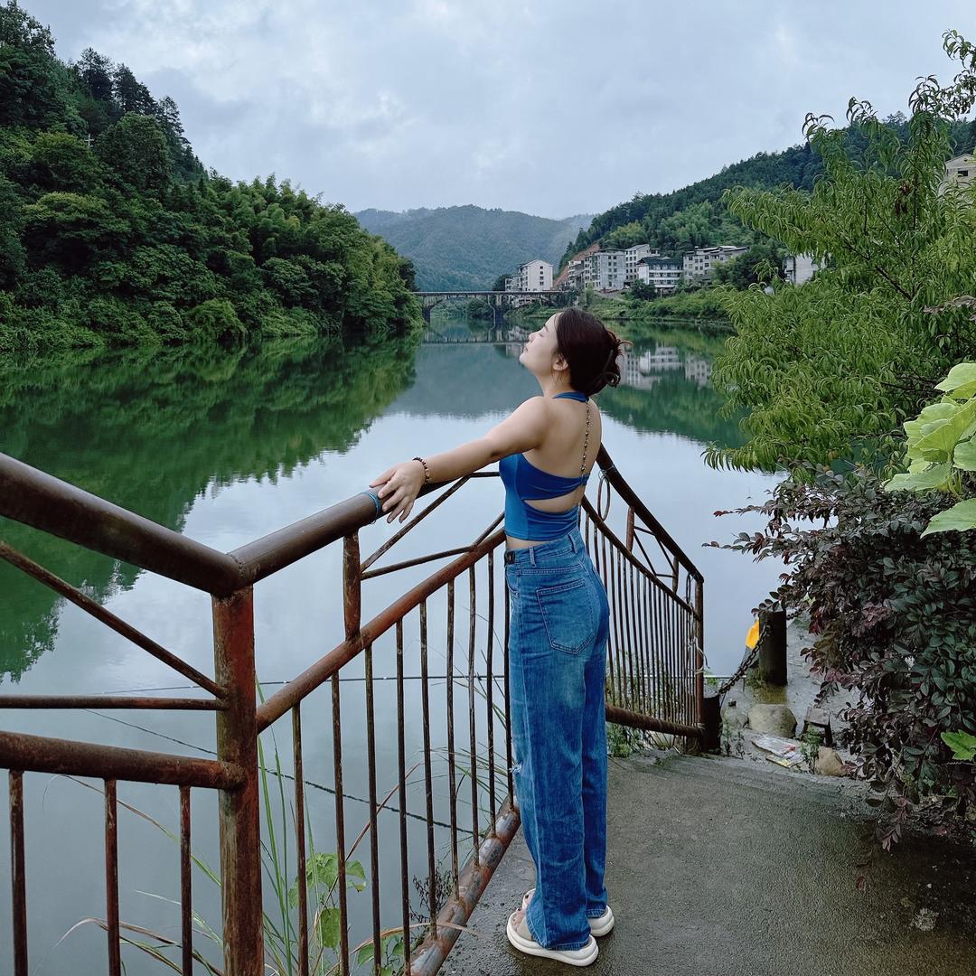 朱丽