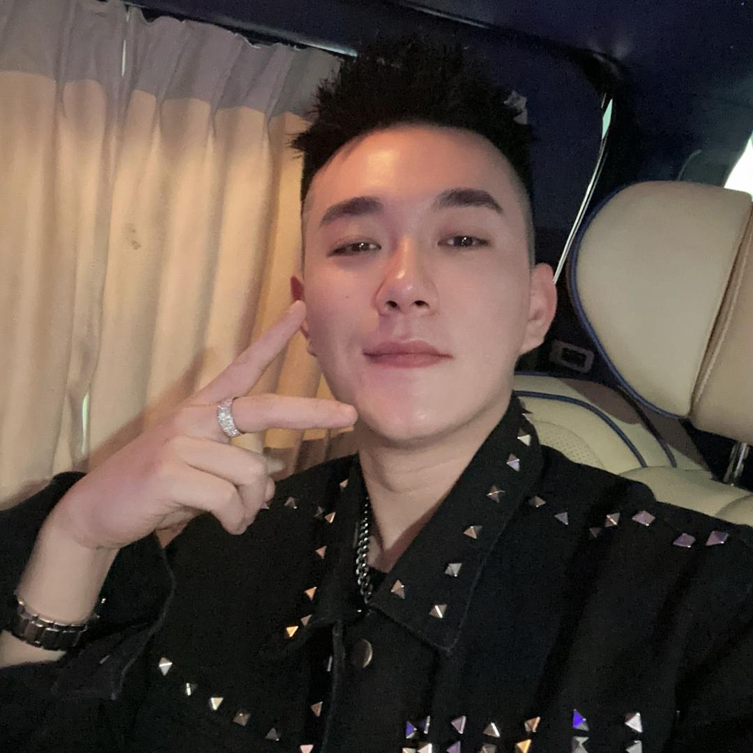 阿秋服装号！