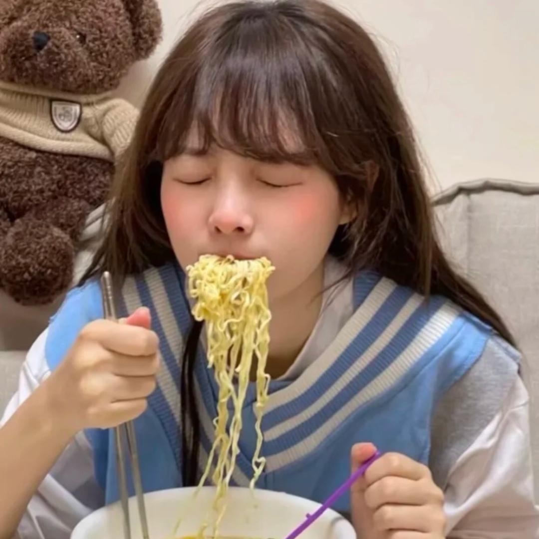 饱饱吃不饱