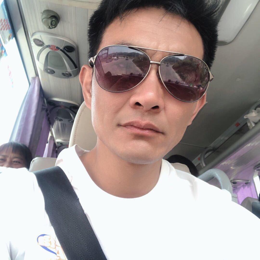 曾经的客车大叔