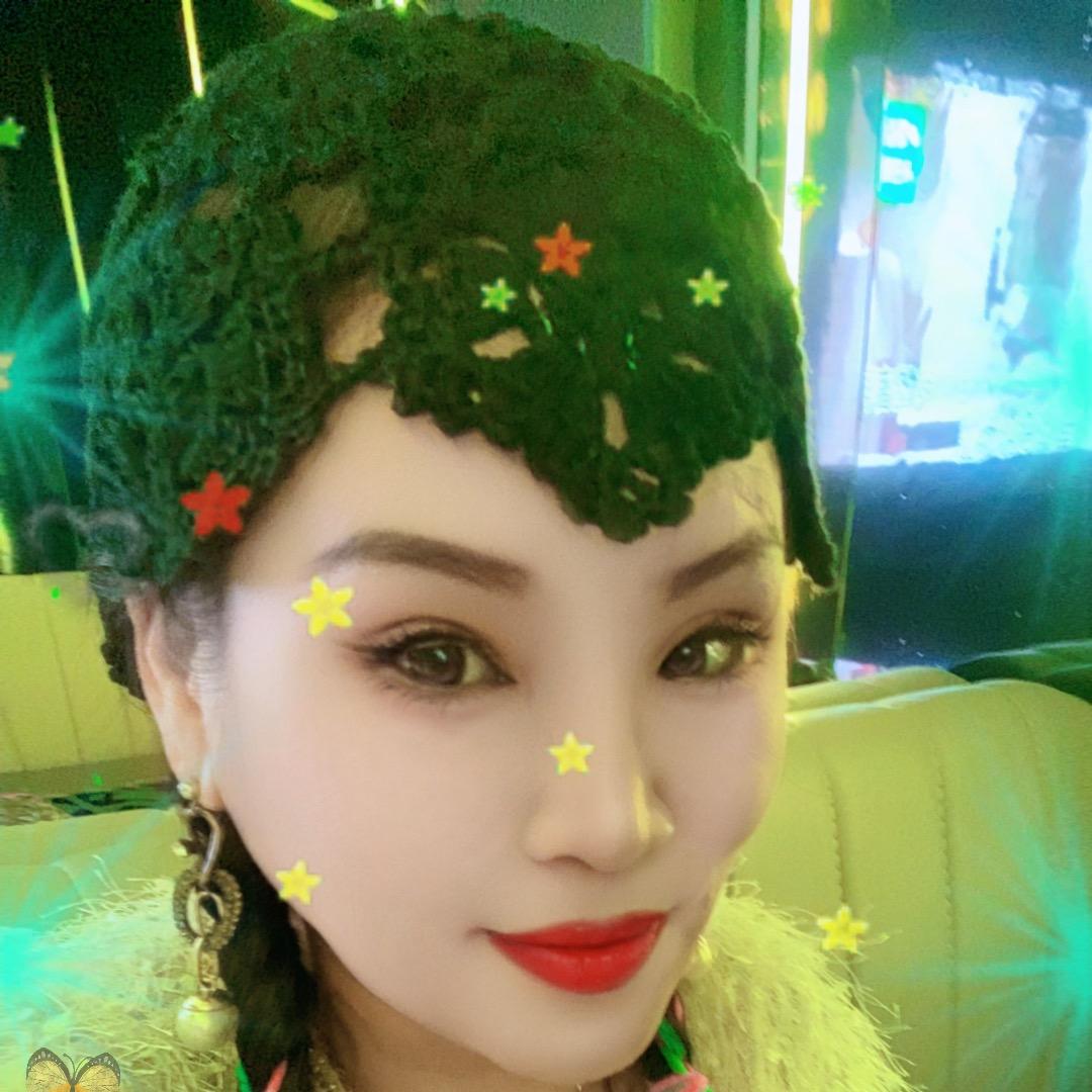 爱养狗的小姐姐
