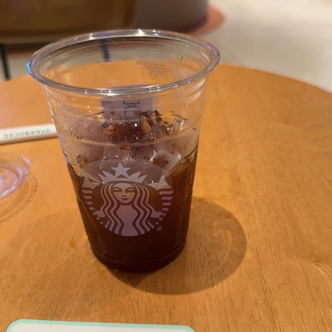 半杯冰美式