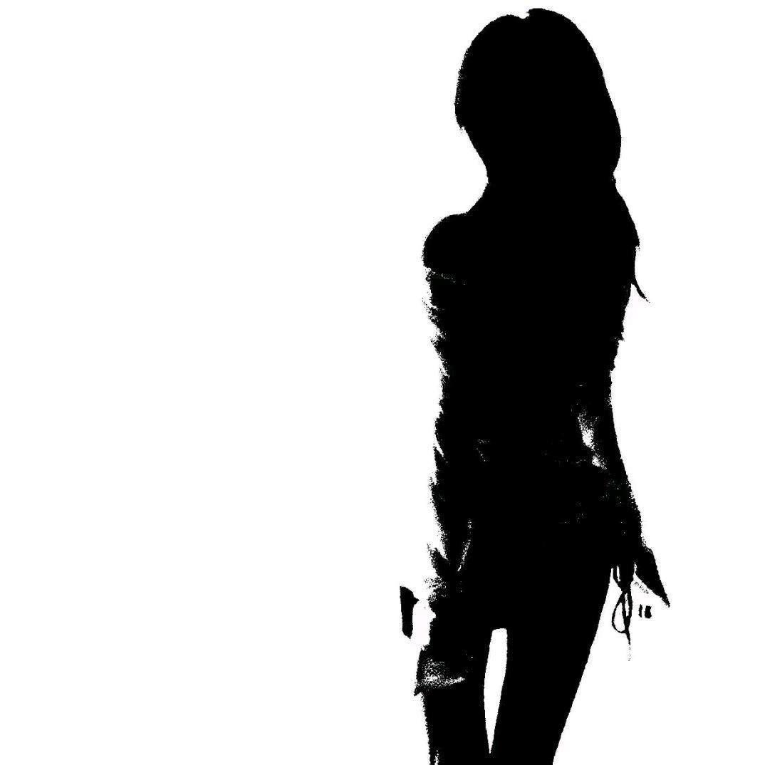 女主