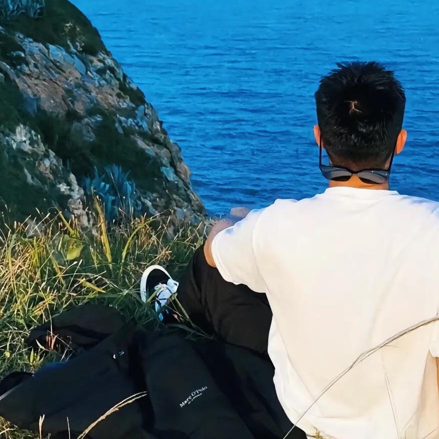 ￴￴￴ ￴￴￴ ￴ ￴￴ ￴