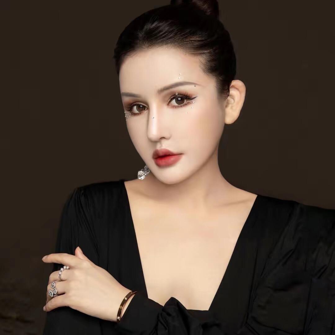 大蕾子（王洪助理）