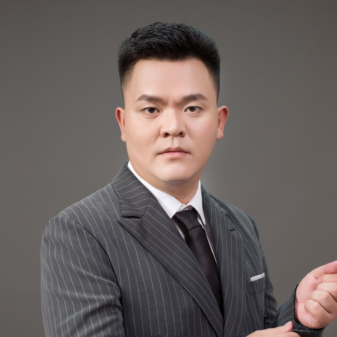 先峰人彭万清