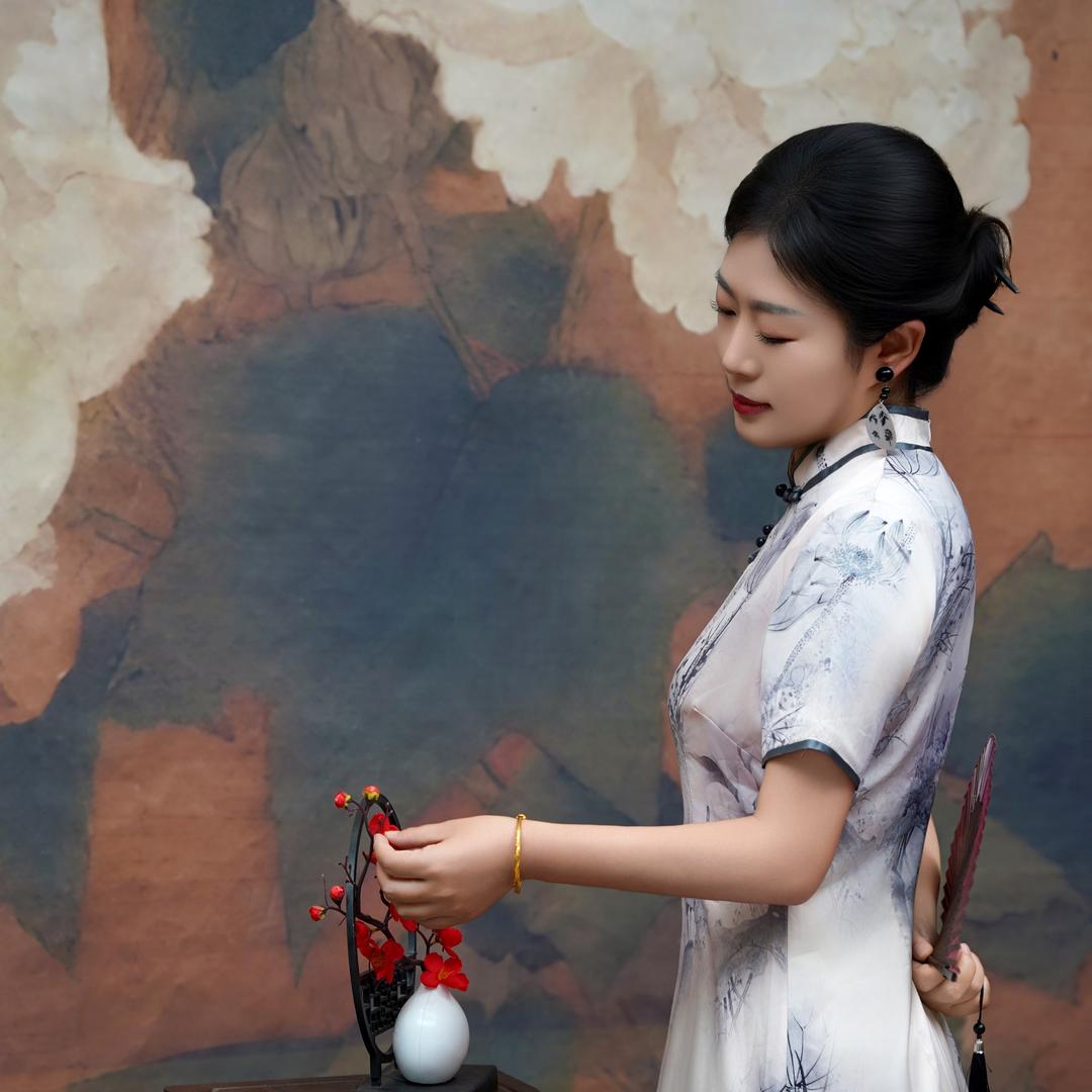爱发呆的田老师