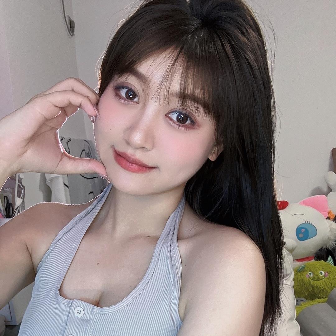 表妹💗（努力涨粉中）