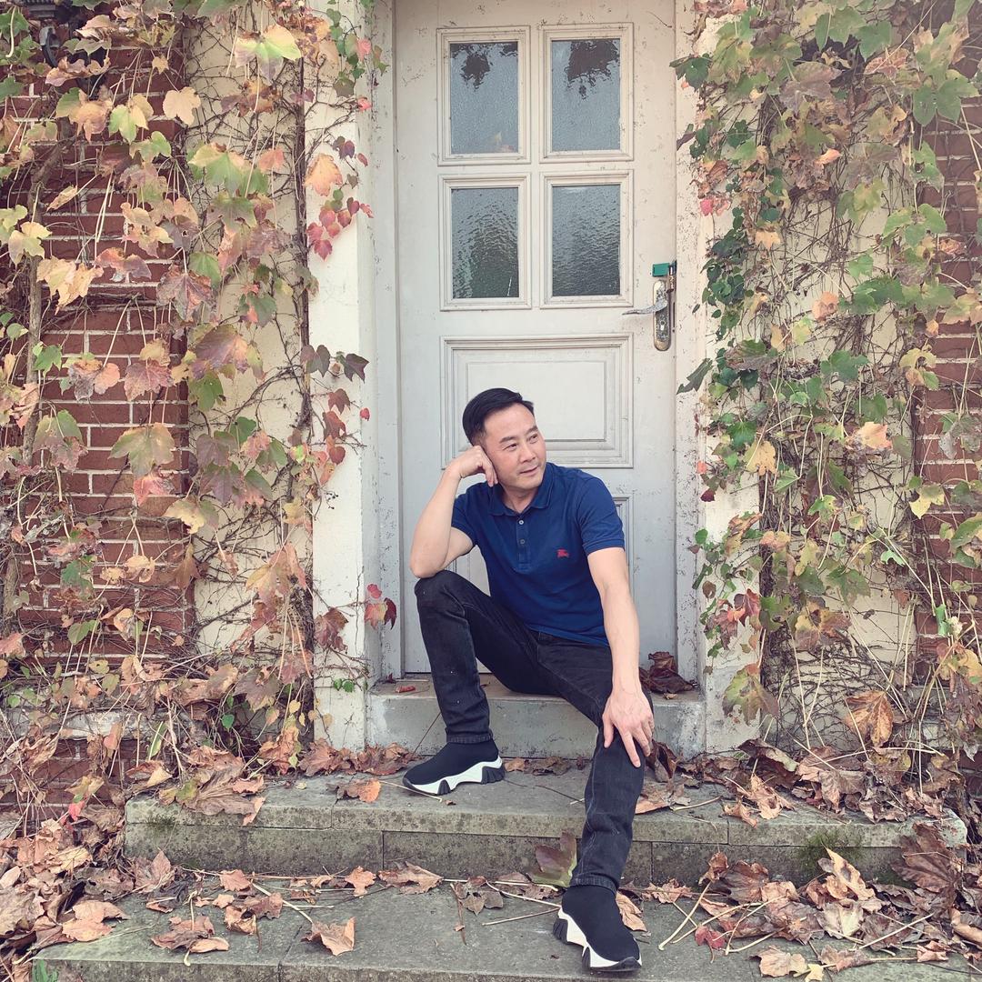 翔隆好车胡荣华