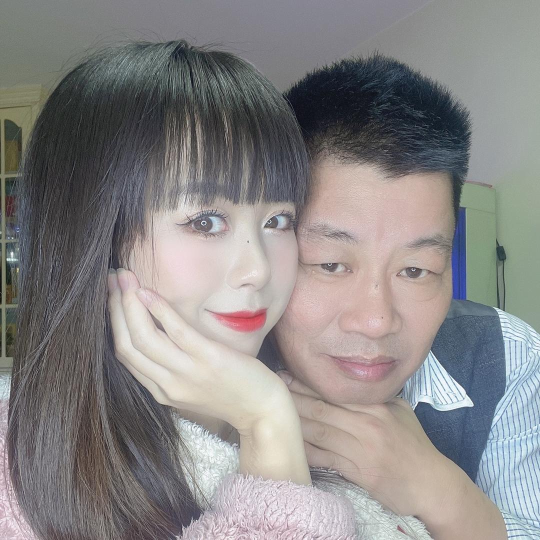 爱上大叔的丫头