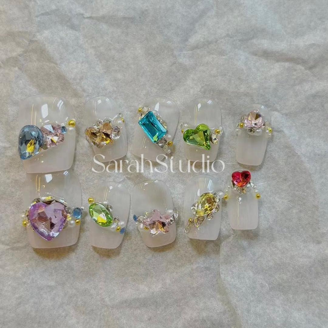 圆脸莎拉·Nail