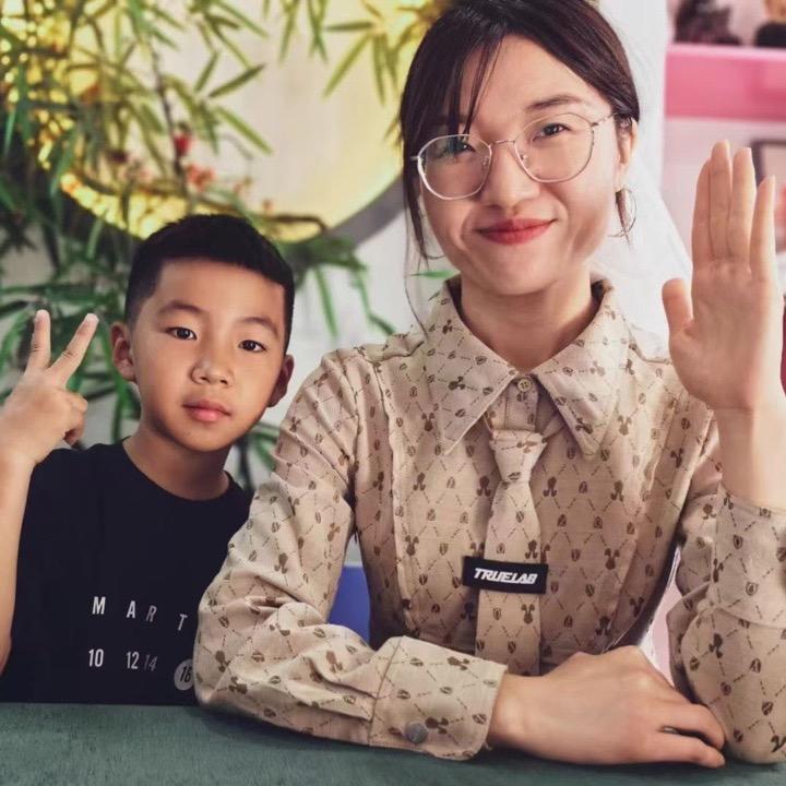 三年级小畅妈妈