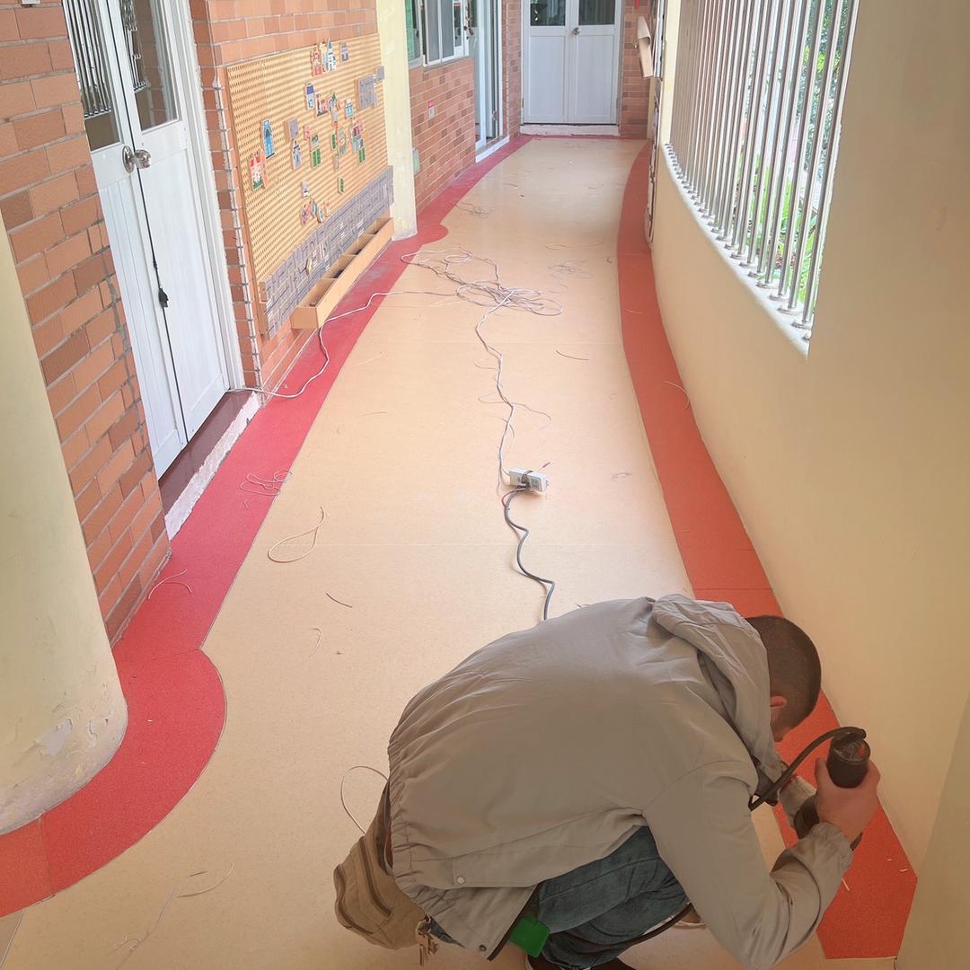 会飞的地板（志锦塑胶)