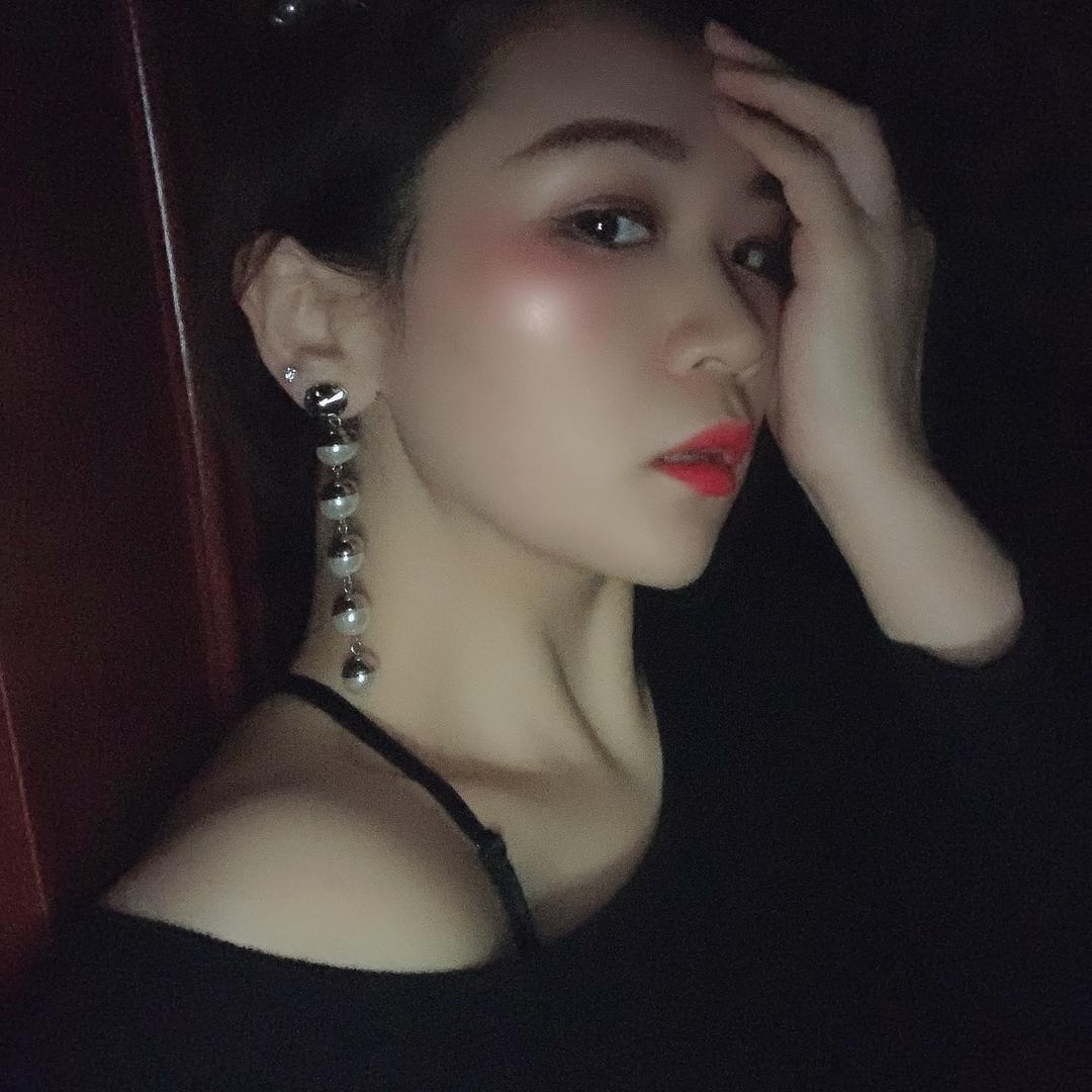 中恒沥青摊铺