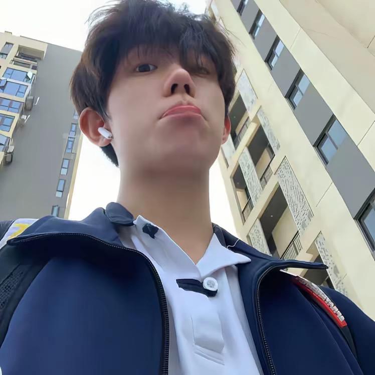 最痛的是没有下颚线