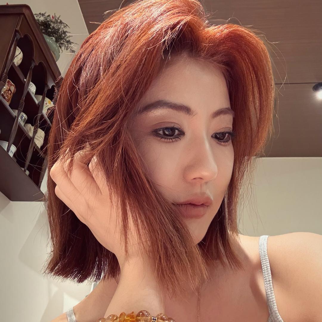 莎琳娜.