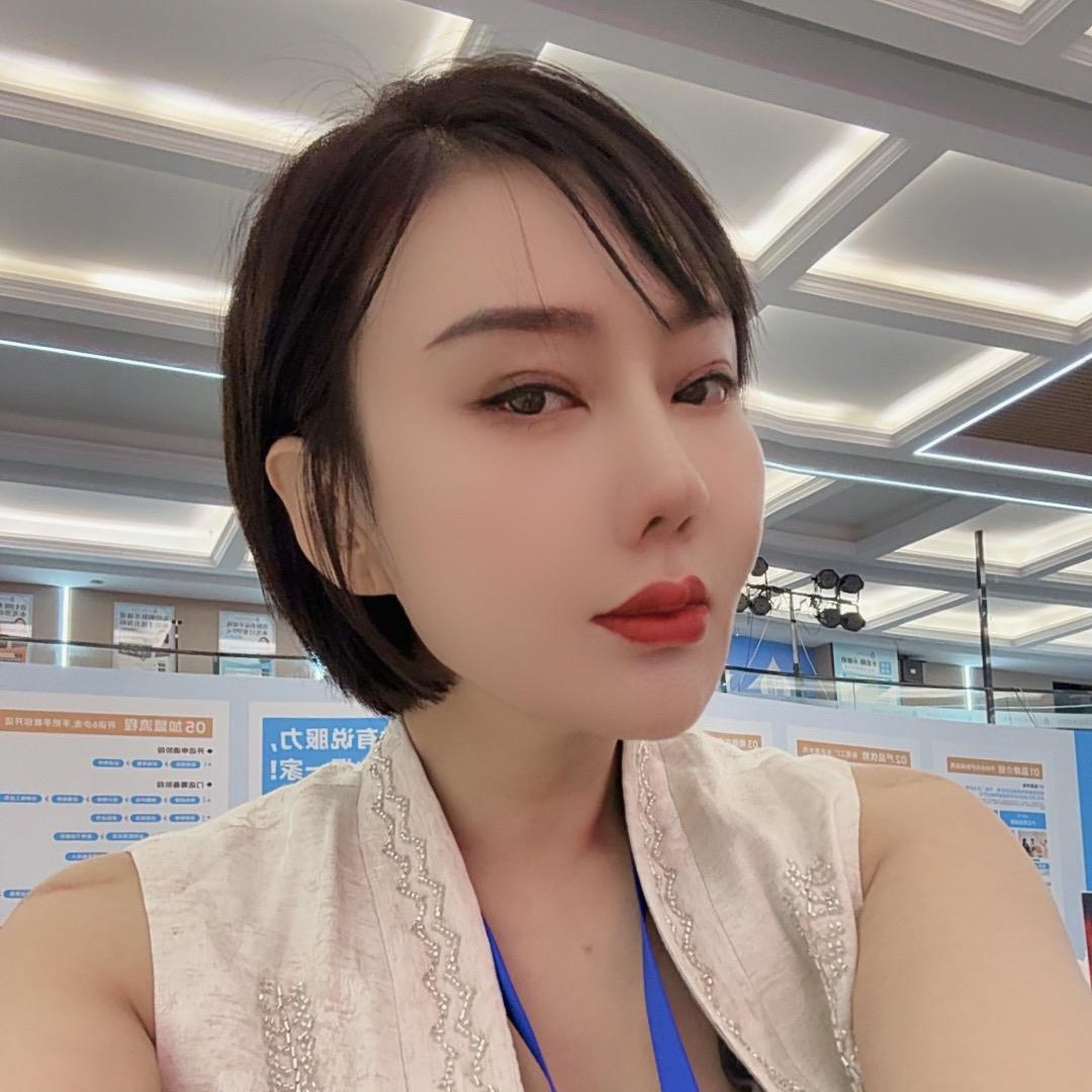 一个爱笑快乐的彬彬