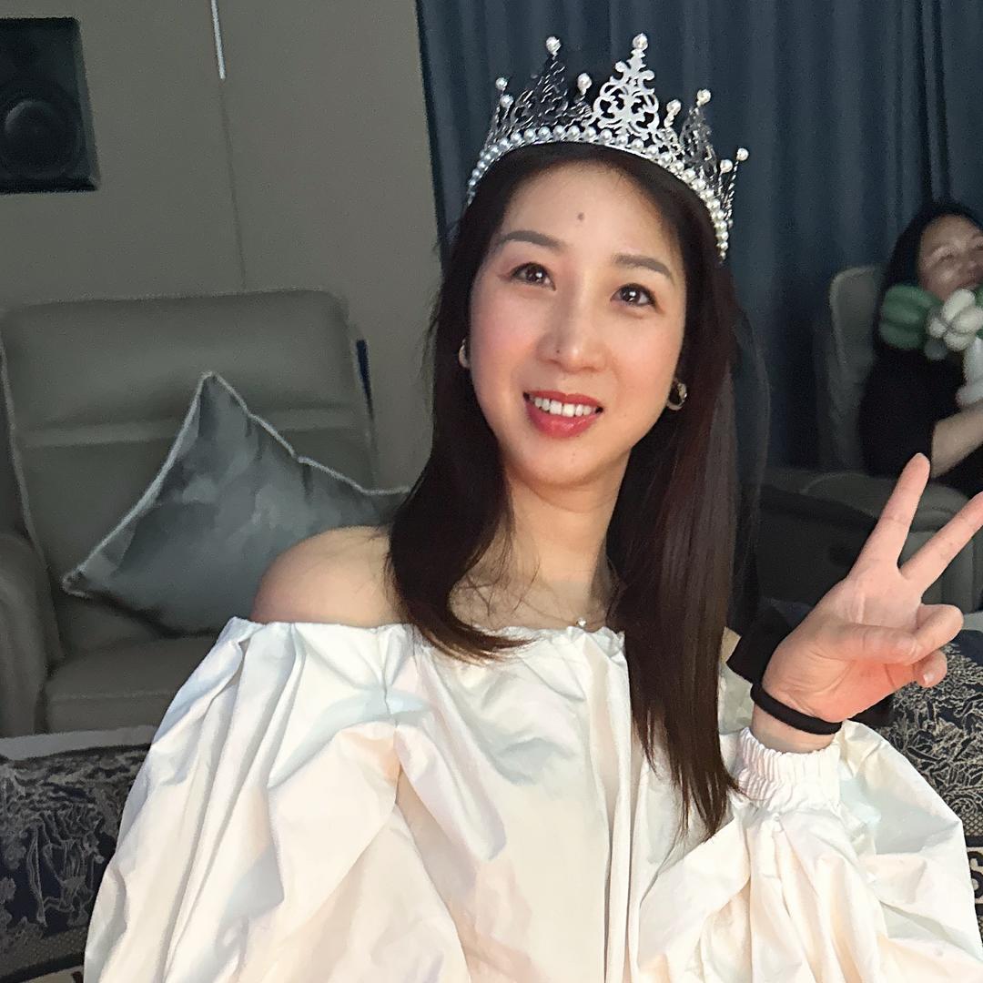 菲姐女装定制1
