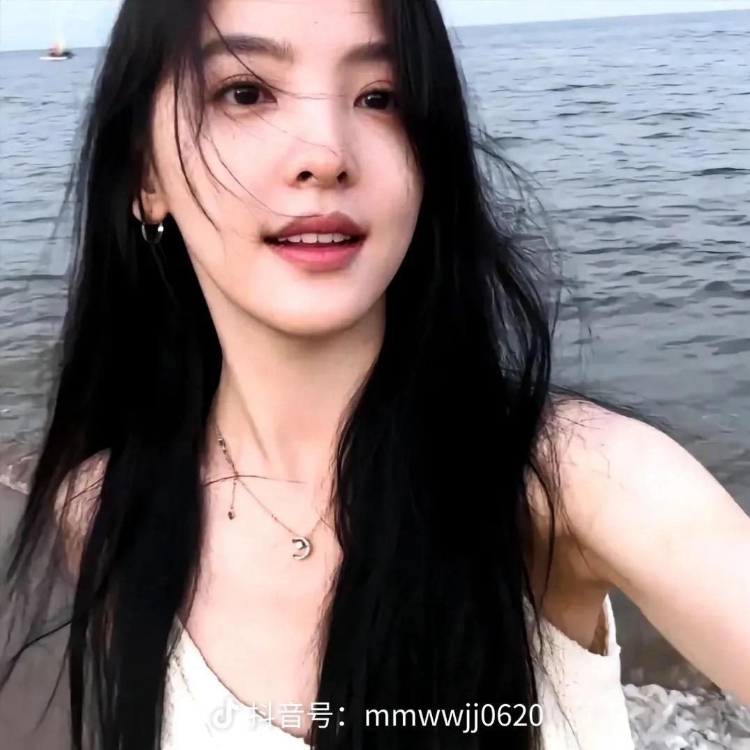 ࿐ ལྷ་མོ་🌺