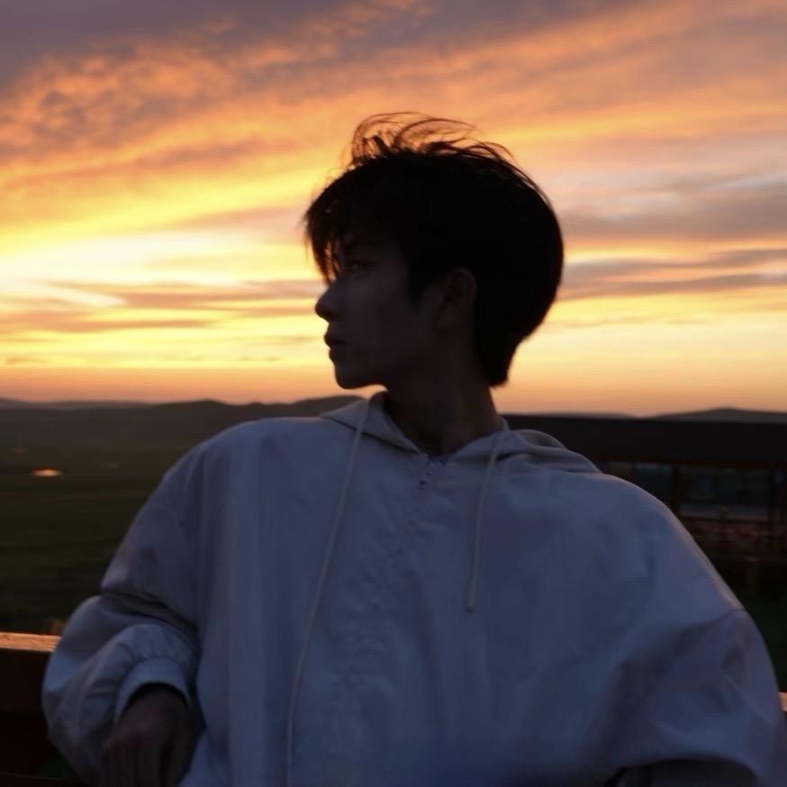 小王