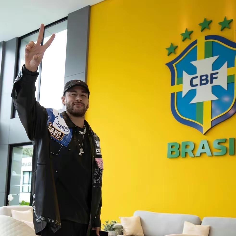 𝑬𝑳𝑯𝑨𝑹 🥷🏿