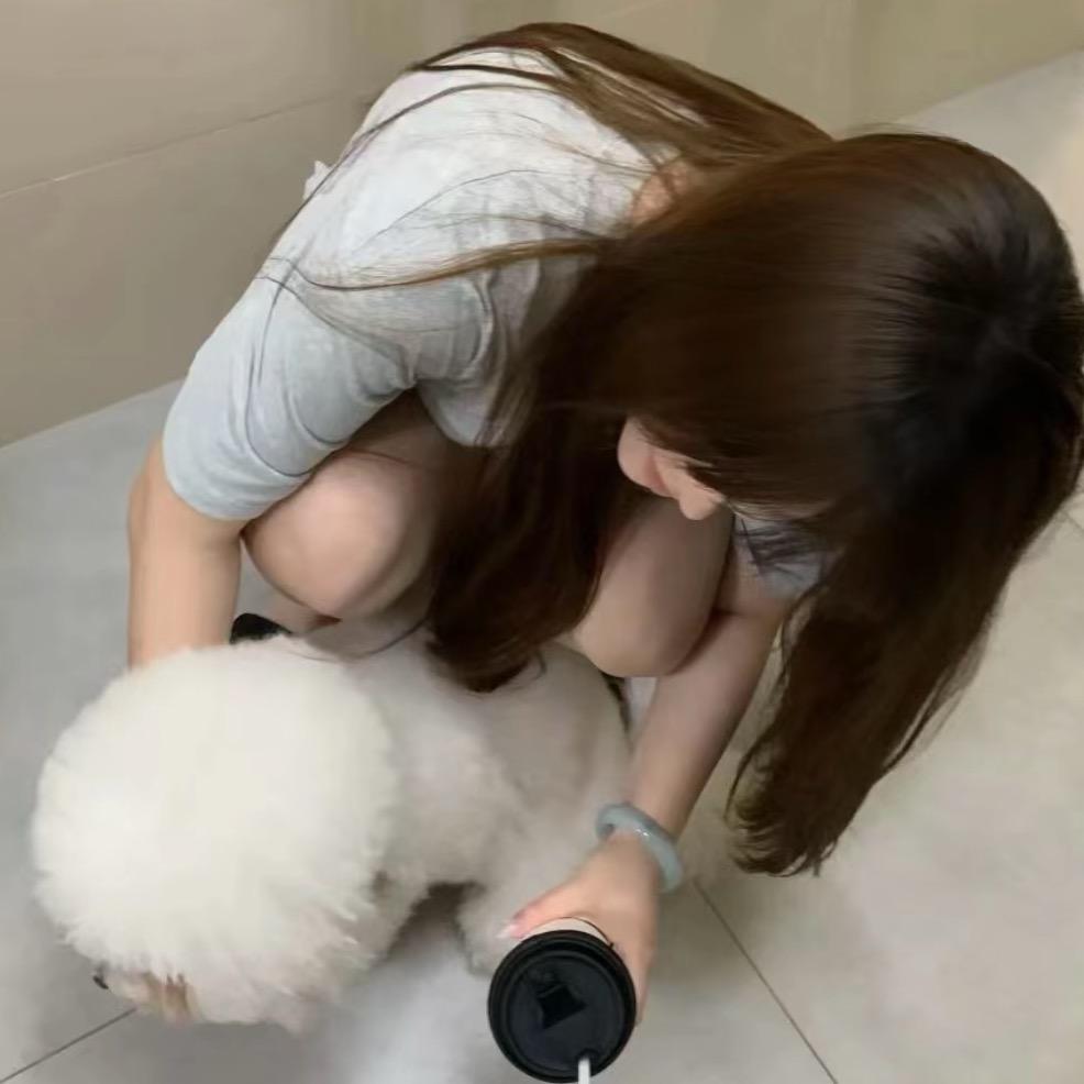 小莹.