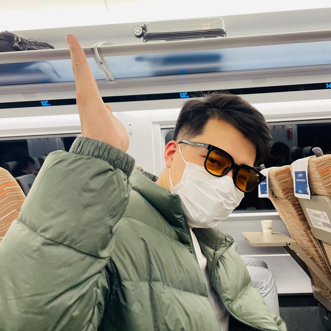 理智疯    　　　　　　　　　╲