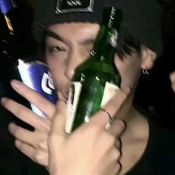 吃饭吃累了我先歇会