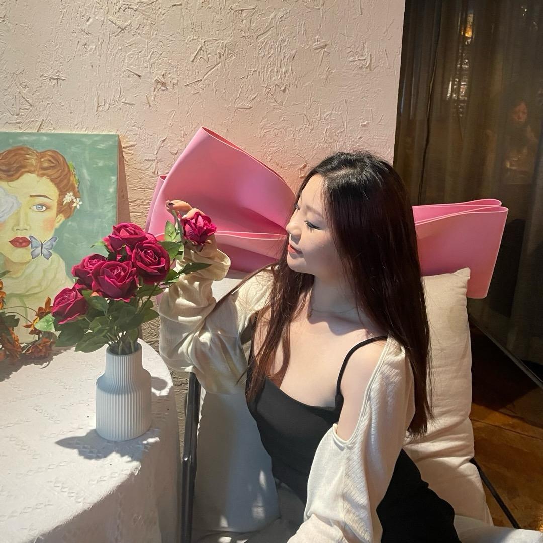 遥遥不太胖-（155 135斤）