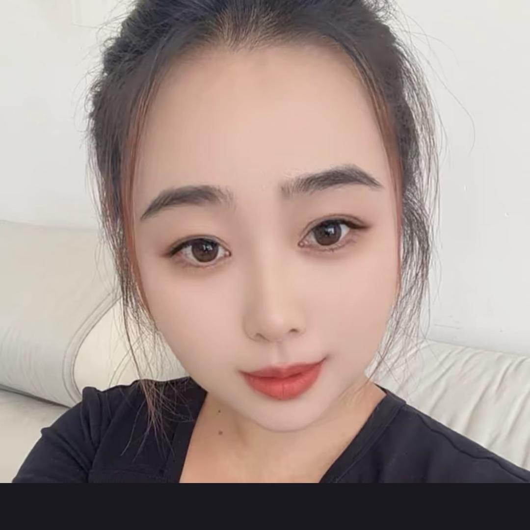 是曼曼吖