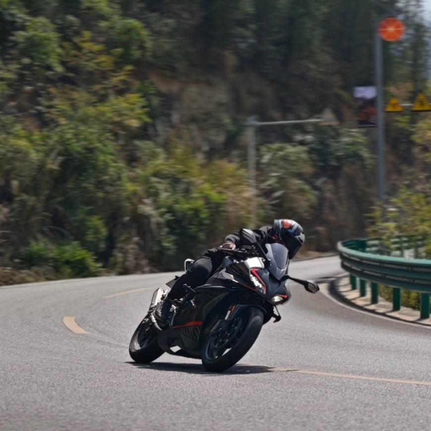 @手拿🔧的男孩🛵🛵