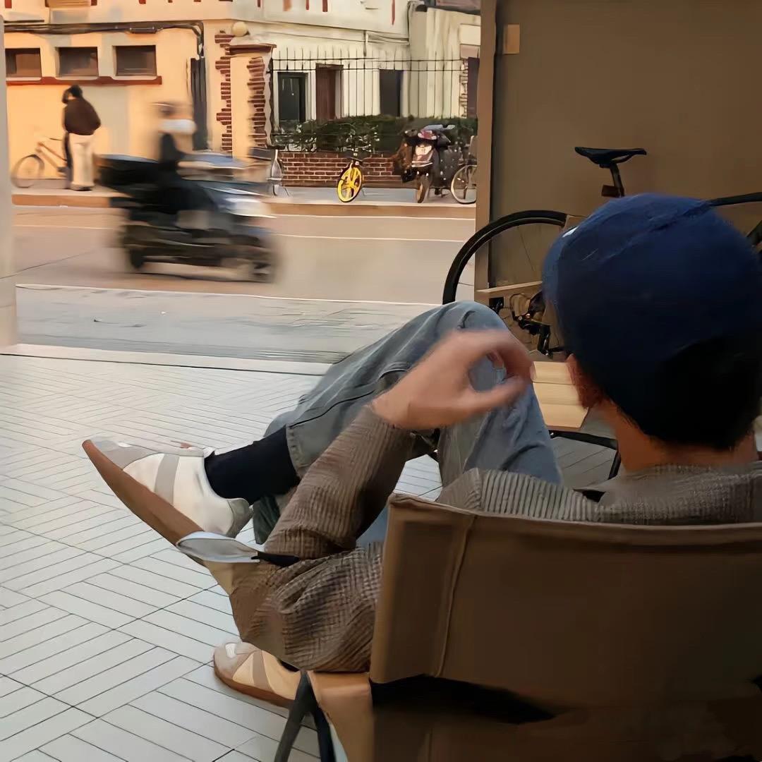 晚点相遇.